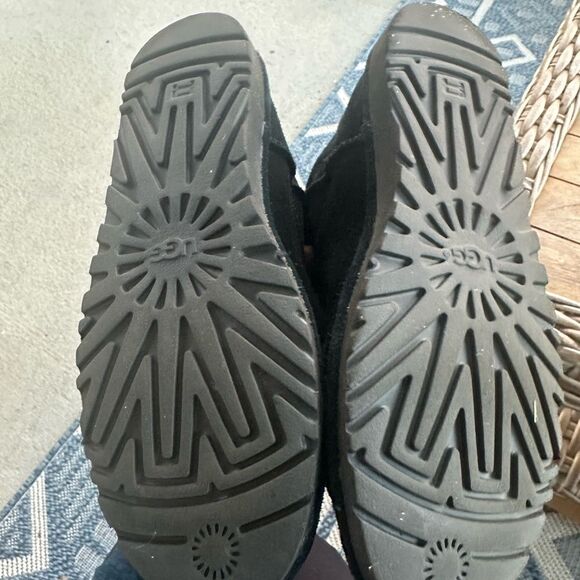 UGG Alisa Black Suede Booties 10 - Picture 6 of 7